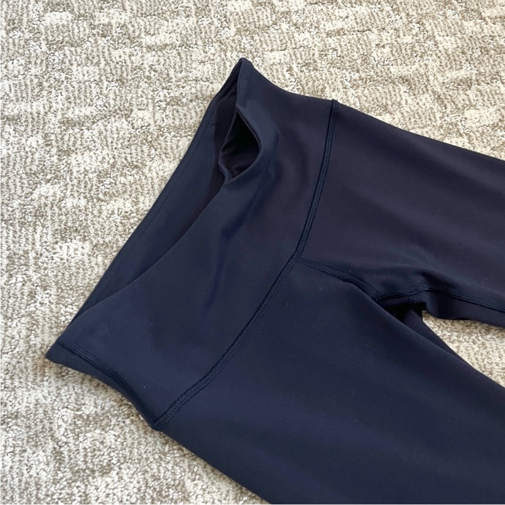 Lululemon Women’s Midnight Navy Wunder Under Low-Rise Tight (Full-On Luon)—4 - Picture 6 of 10